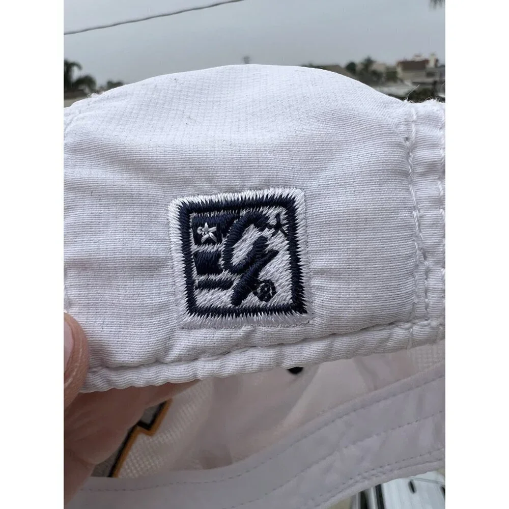 Vintage Y2K RARE Michigan Wolverines white adjustable LARGE block 